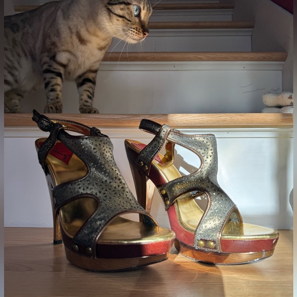 Vintage size 9 Luichiny women’s chariot pump - Picture 5 of 8